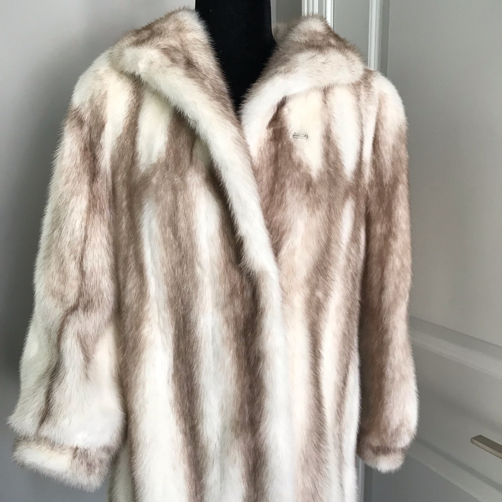 Pappas fur coat size medium. Length